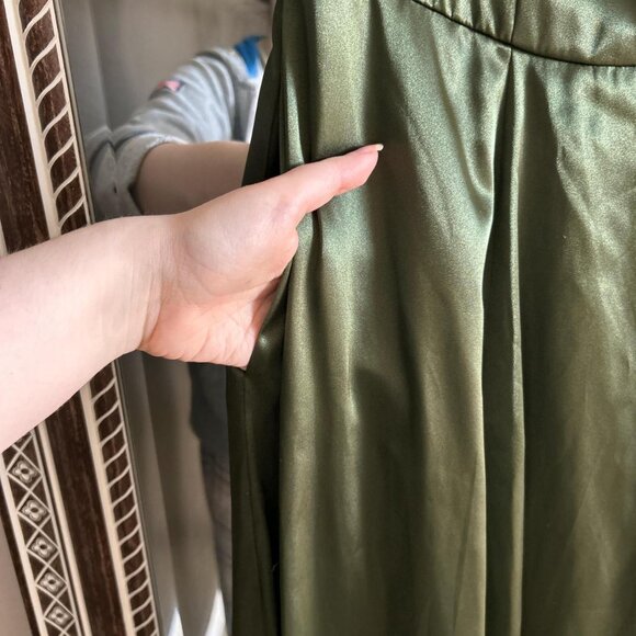 David's Bridal V-Neck Bridesmaid Dress - Picture 7 of 8